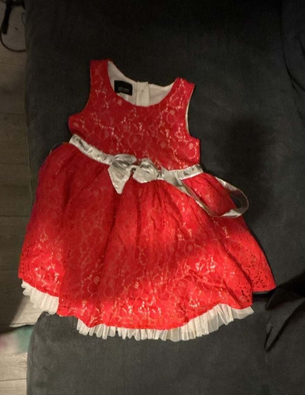 Holiday Editions Red Lace Holiday Dress with Silver Bow Girls Size 3T